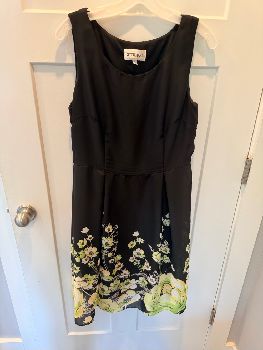 Studio I Black Green Floral Border Sleeveless Dress Size 12